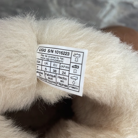 Ugg classic short II boots - Picture 4 of 4